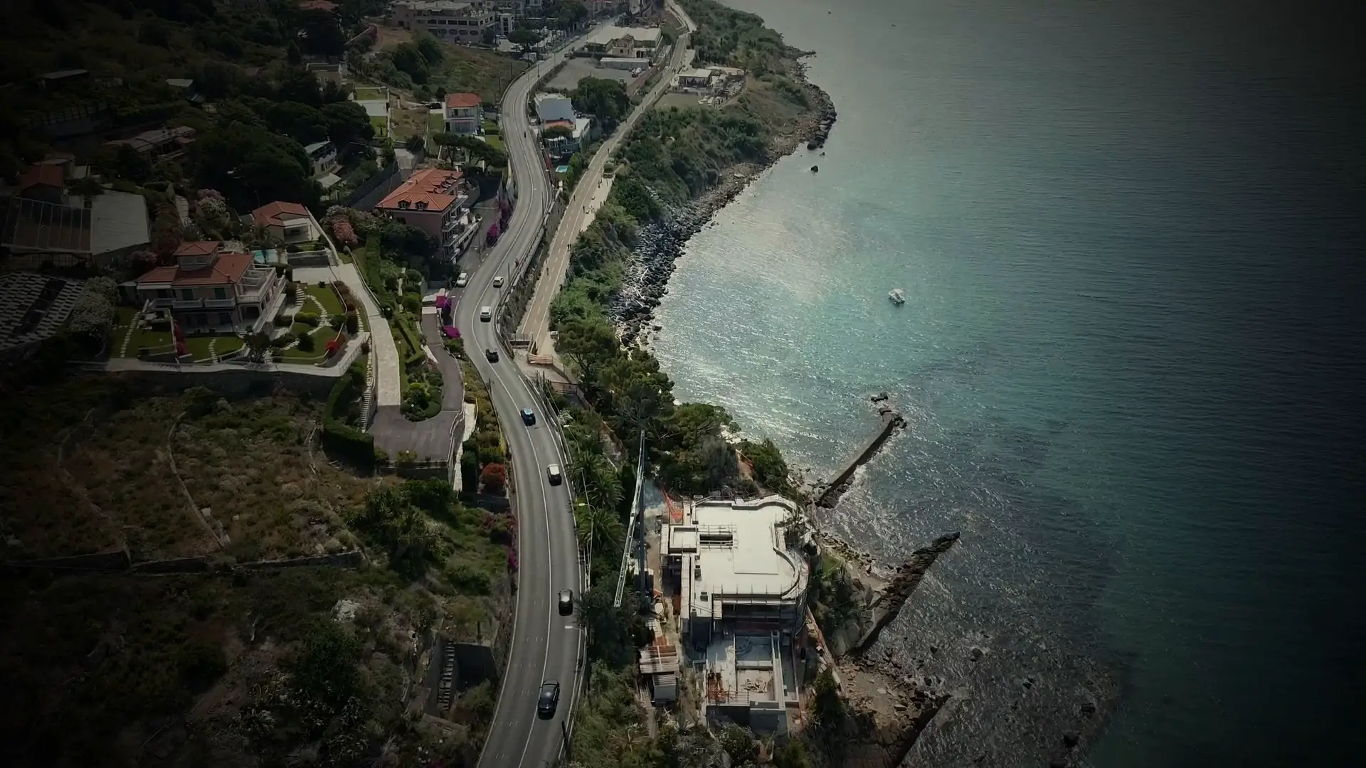 Veduta aerea della costa di Sanremo